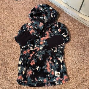 The North Face 1/4 zip pullover fleece with elbow patches